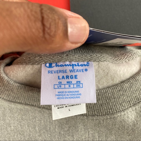 NWT CHAMPION REVERSE WEAVE WOMENS CREWNECK - Picture 9 of 10